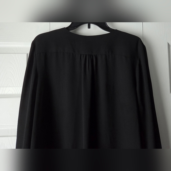 Carmen Marc Valvo Black V-Neck Zip-Front Long Sleeve Blouse Size 1X - Picture 6 of 10
